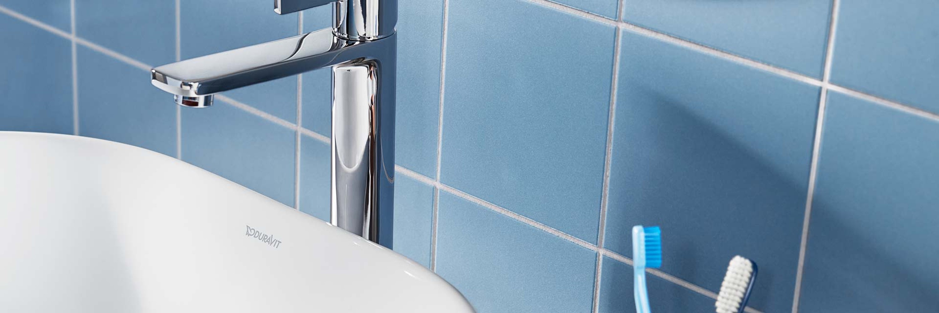 toothbrush cleaning bathroom grout lines uses old toothbrushes