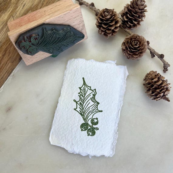 holly leaf recycled paper gift tag