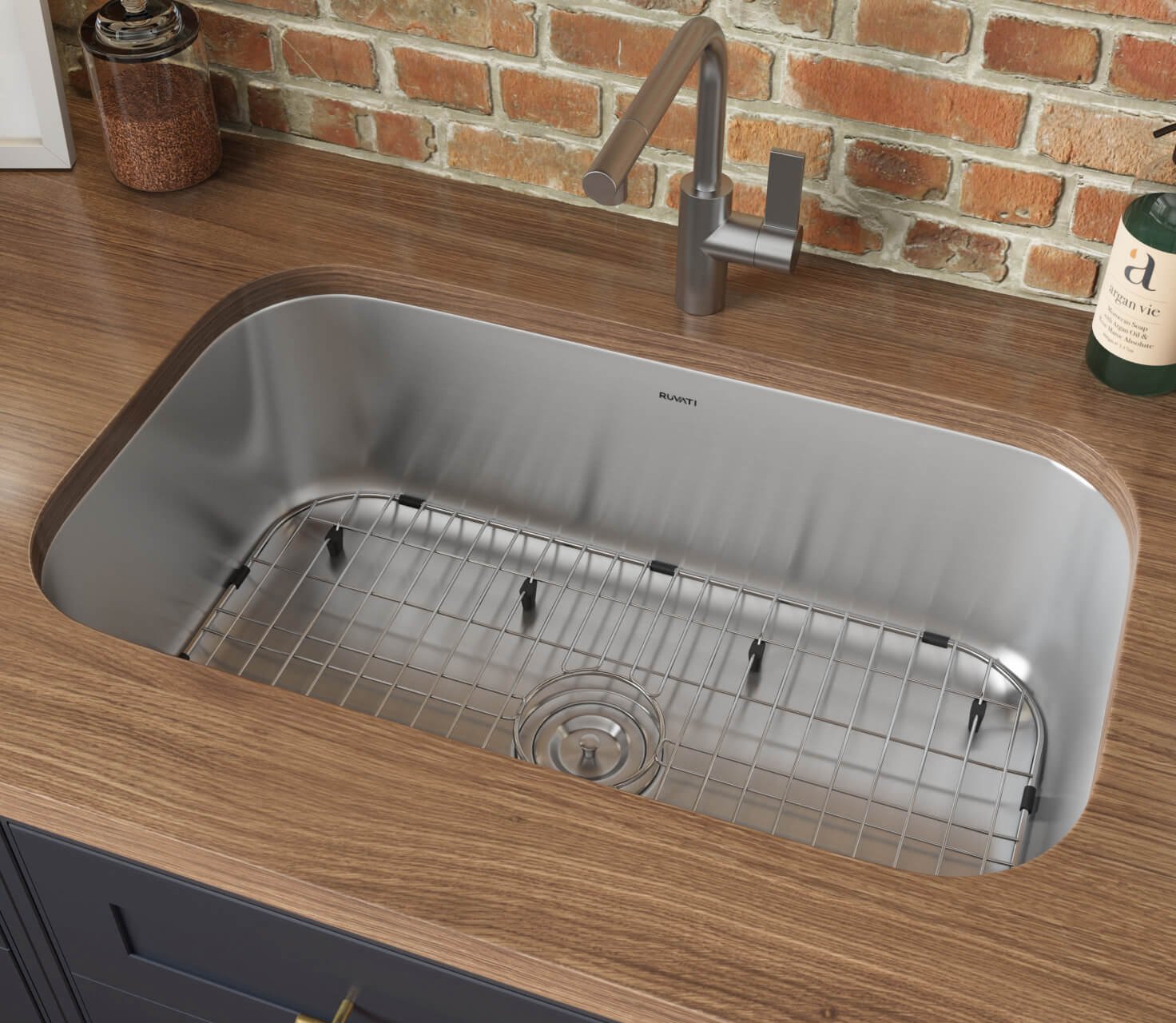 stainless steel kitchen sink