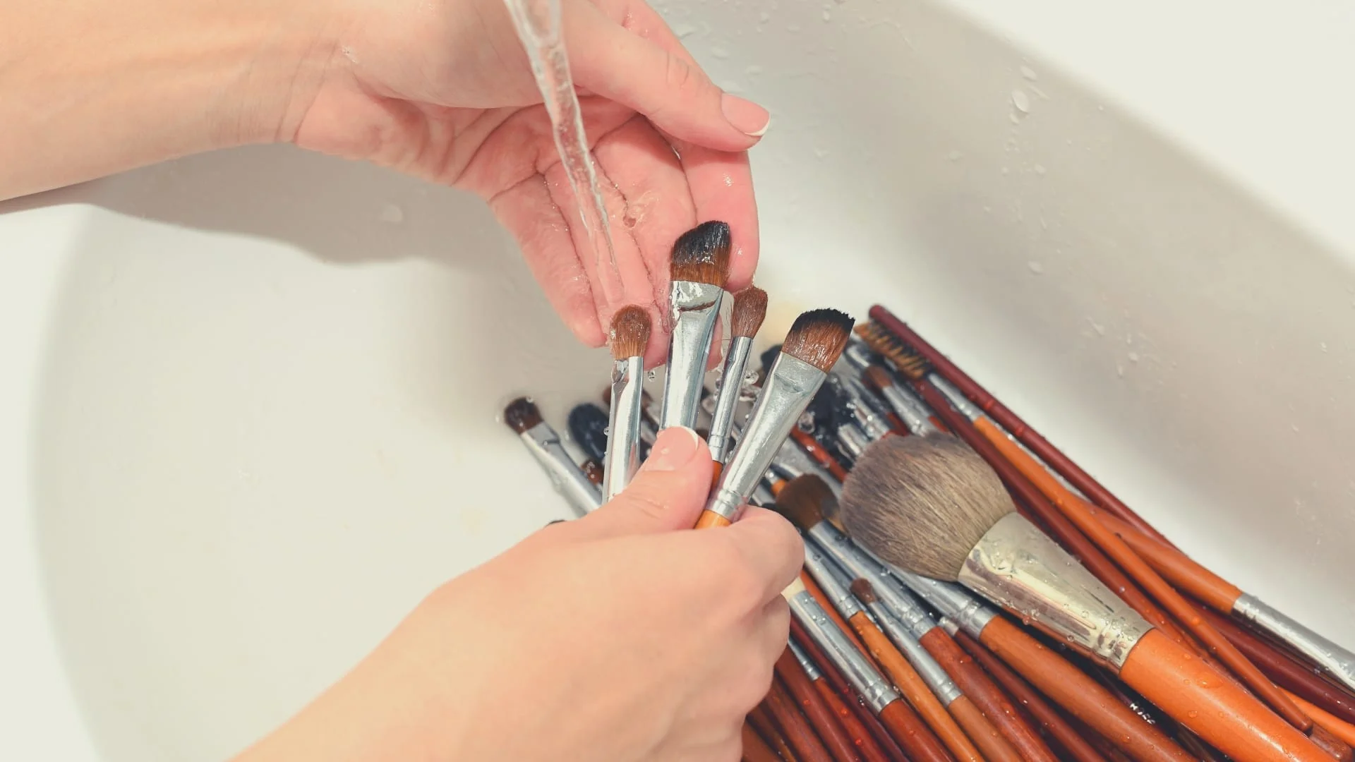 makeup brush cleaning