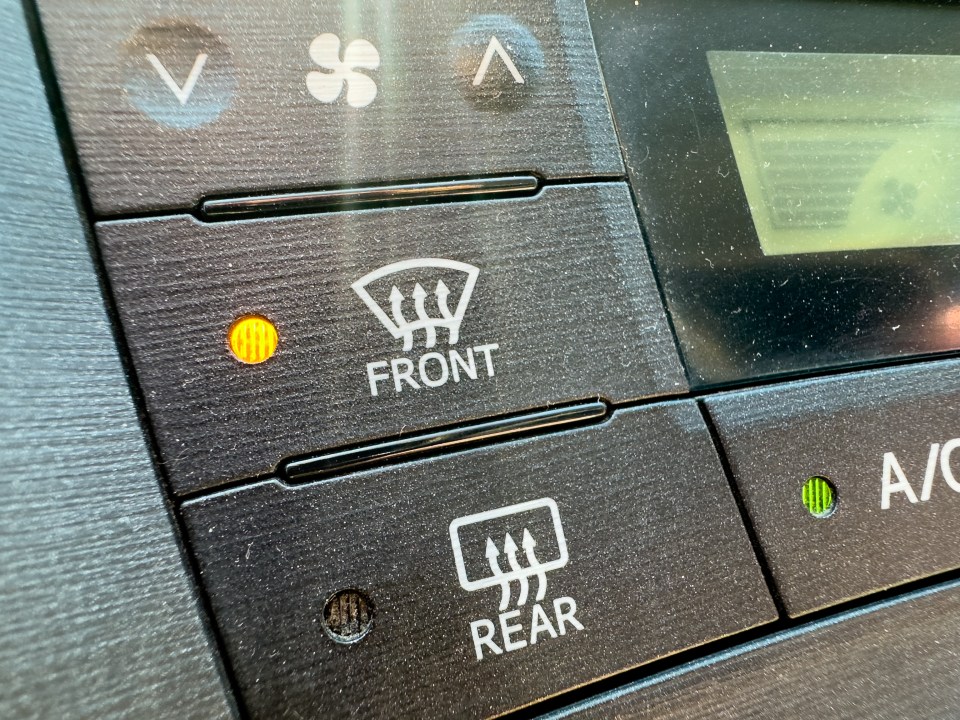 car defrost button dashboard