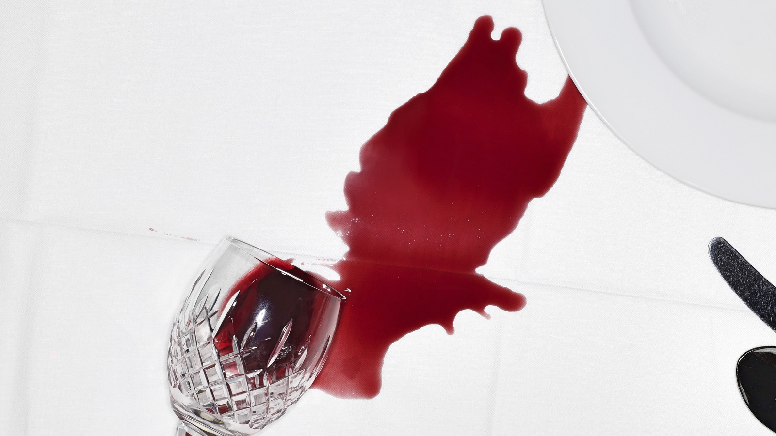 How To Remove Red Wine Stains From A Tablecloth Fast