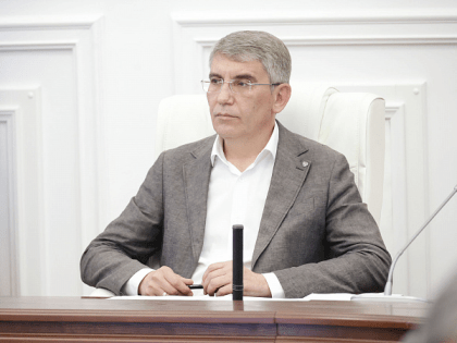 Дмитрий Миляев поручил поощрить тульских педагогов, подготовивших успешных выпускников