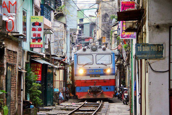 Hanoi train street