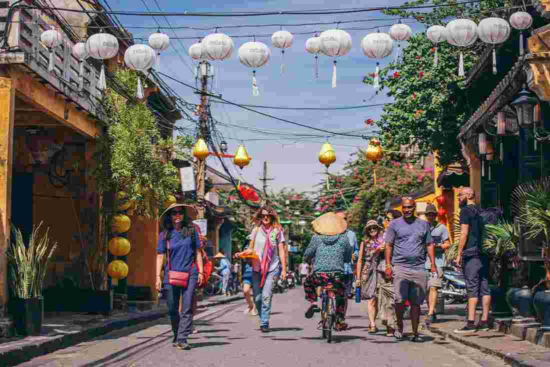 What To Wear in Vietnam Trip