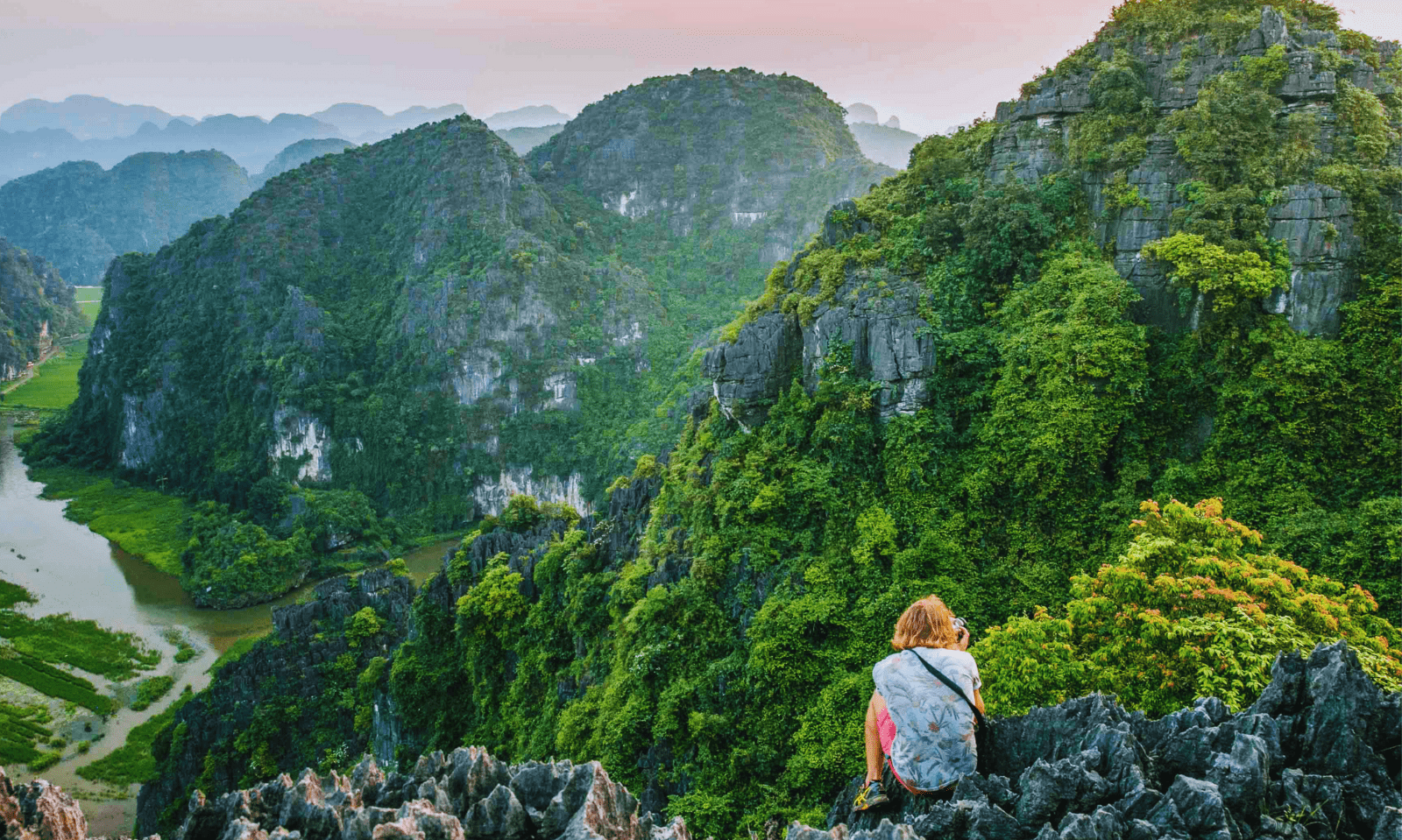 <strong>15 Best Destinations To Travel Adventures In Vietnam</strong>