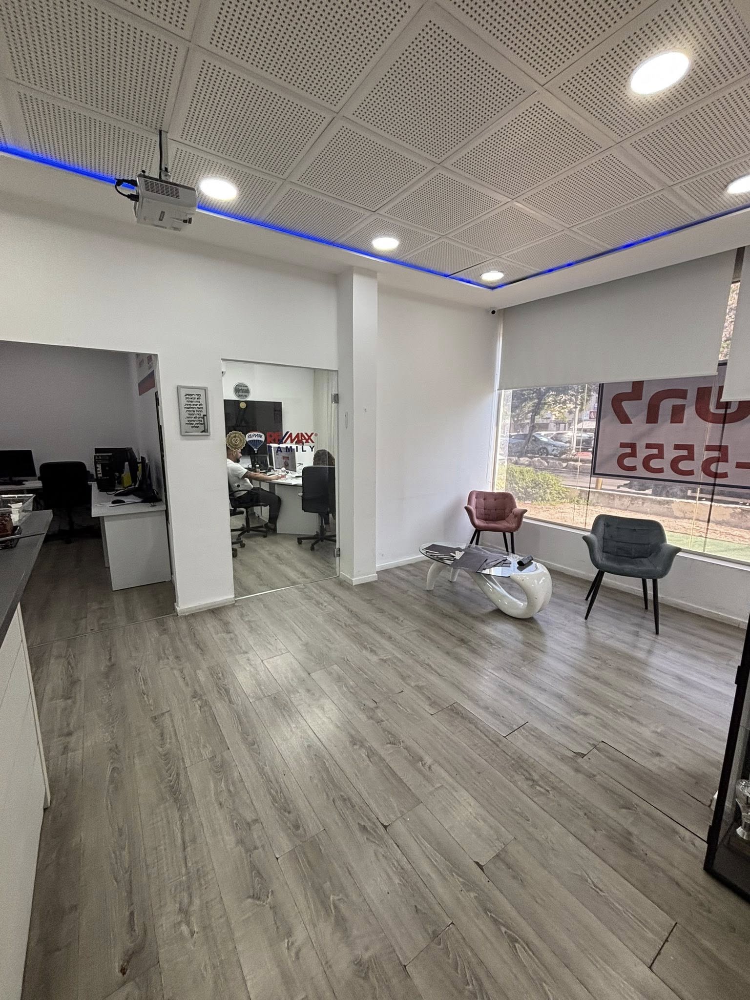 משרד איכותי להשכרה בגושן 75 קרית מוצקין