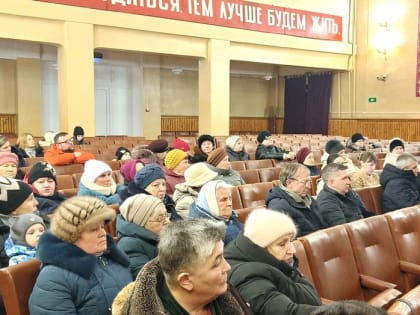 ГЛАВА ГОРОДСКОЙ АДМИНИСТРАЦИИ ВСТРЕТИЛСЯ С ЖИТЕЛЯМИ СЕЛА ЗАМИШЕВО