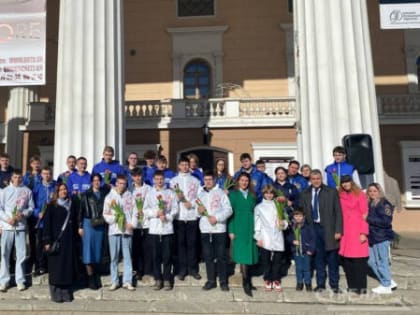 В Брянске прошла Всероссийская акция «Вам, любимые!»