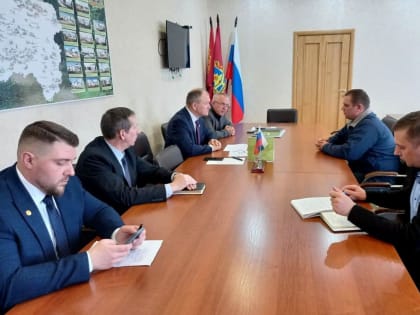 В рамках региональной недели депутат Госдумы Николай Щеглов посетил Брянский район