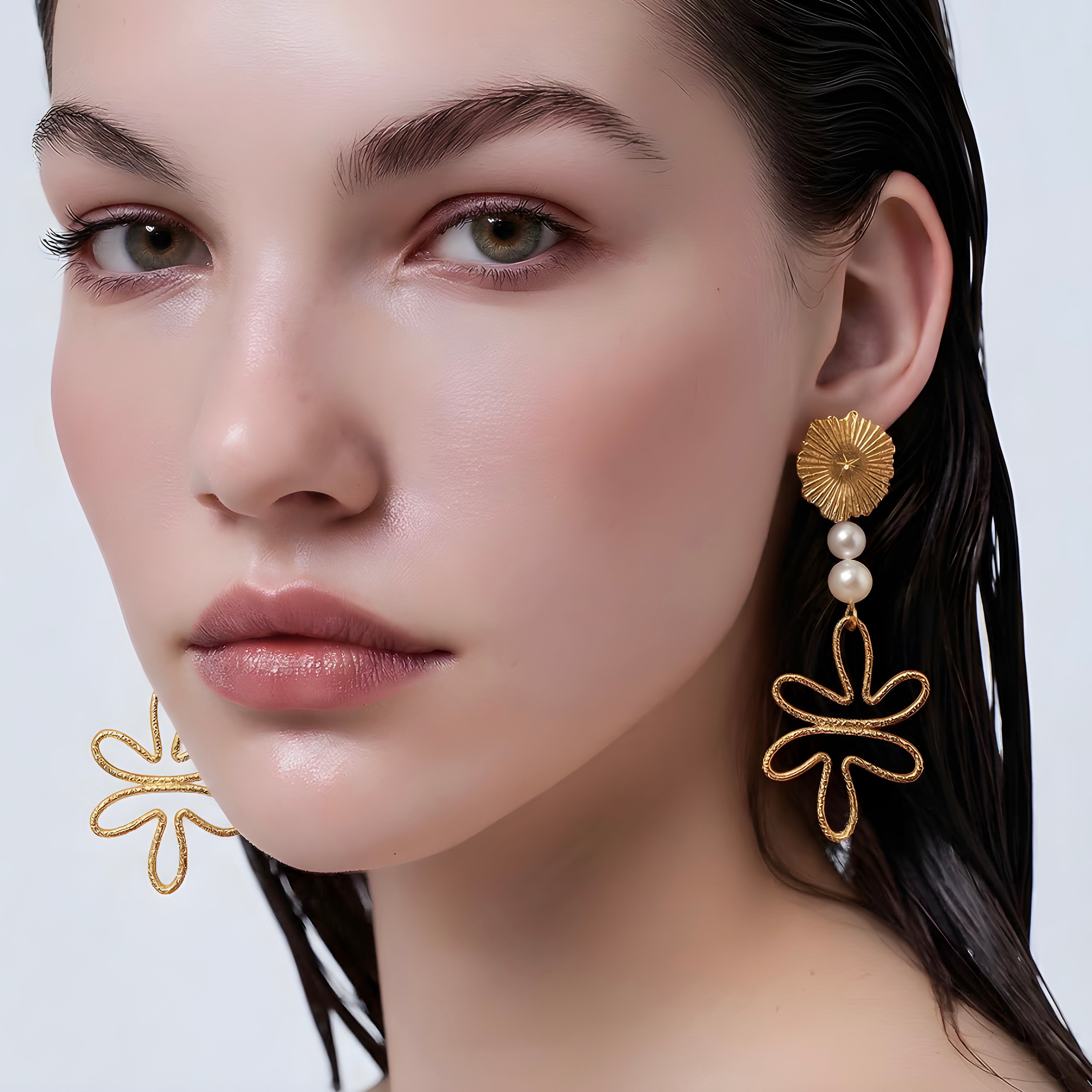 Timeless elegance with a modern sculptural touch.