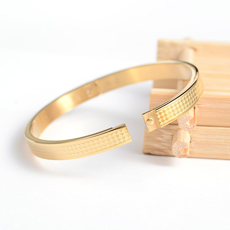 Carve Rhombus Bangle 2