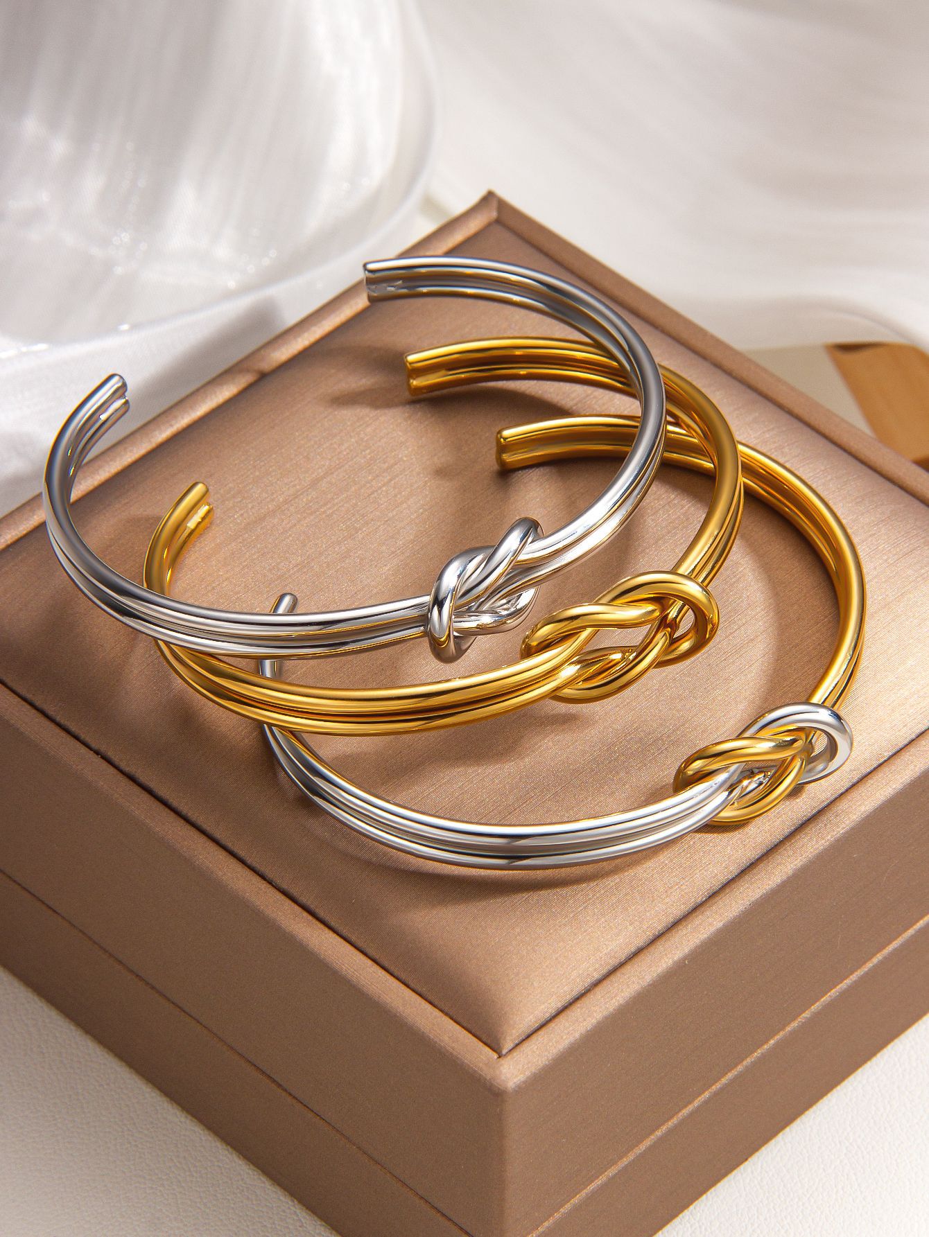 Nodo – Βραχιόλι Bangle με Κόμπο 5