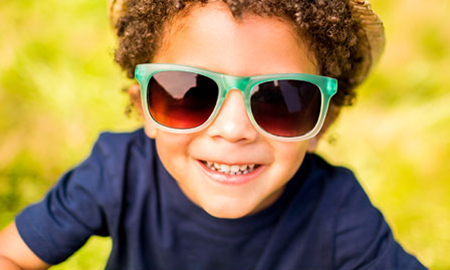 Blendschutz UV Strand Gläser Polarisiert Goggle Runden Rahmen Brille für Jungs Mädchen 3-12 Jahre Alt Xinvivion Kinder Sonnenbrille 