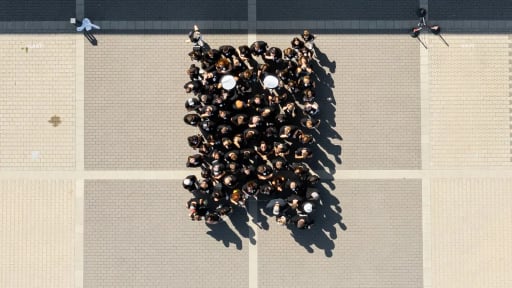 Emj6gsham53qwhaqhwyx (1)