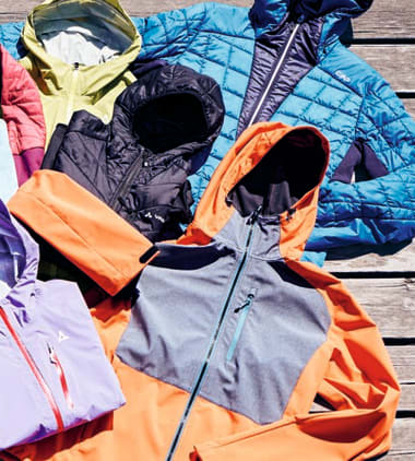 Die richtige Outdoorjacke hält dich warm, und absorbiert den Schweiß. |  SPORT 2000