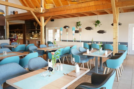 BEECH Resort Plauer See Restaurant Bootshaus