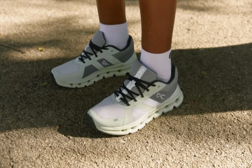 SS22 Cloudrunner Editorial Closeup 6 Large