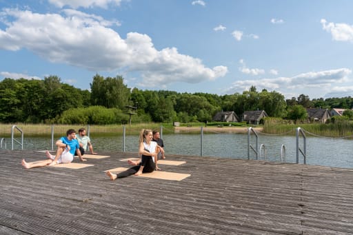 BEECH Resort Plauer See Yoga Steg