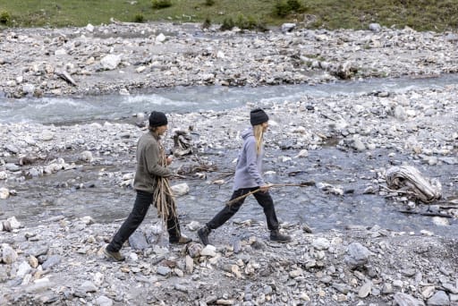 HW25 OUT MO Lagerfeuer 5788 RZ