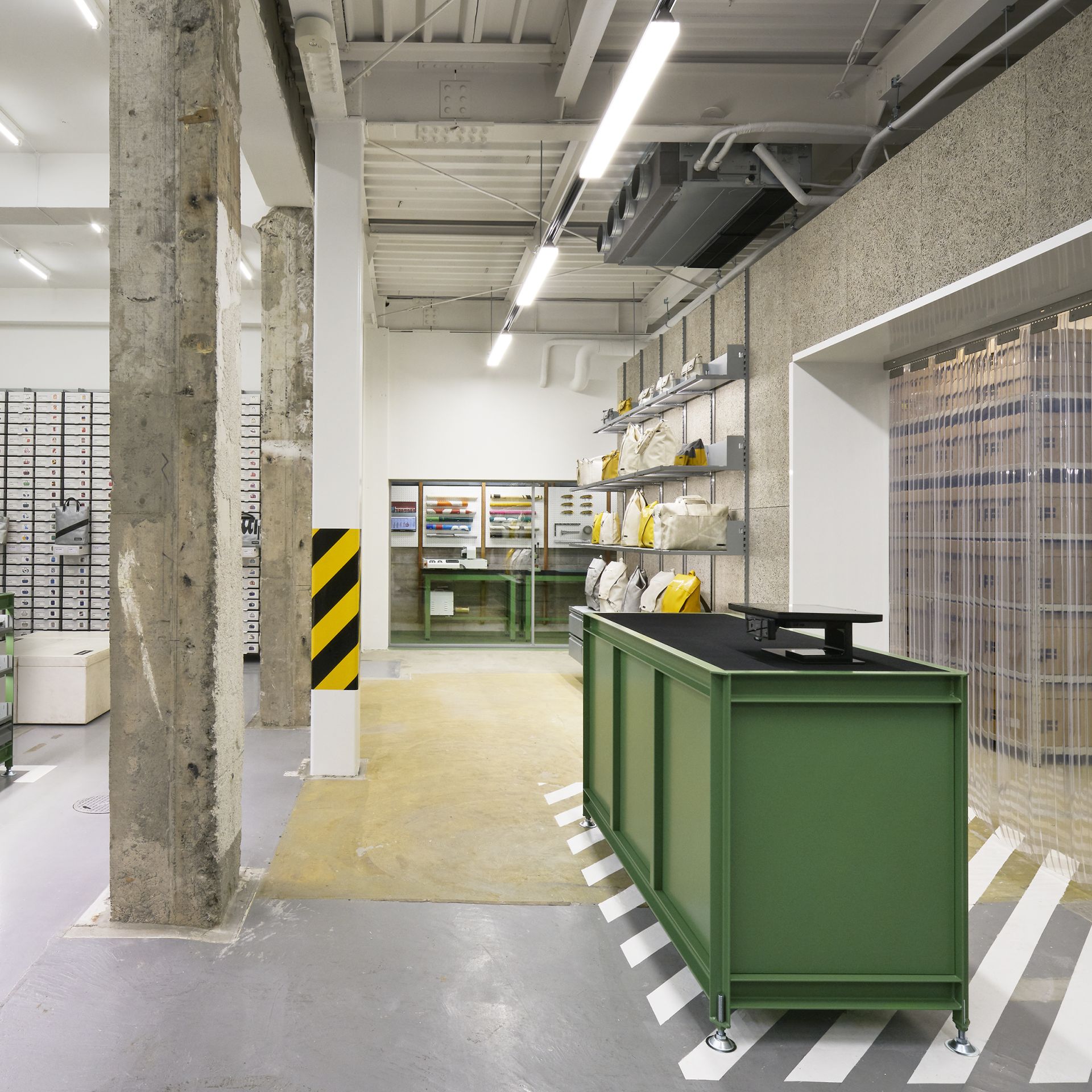 ImageFreitag-store-kyoto-daiciano-highres-03-0