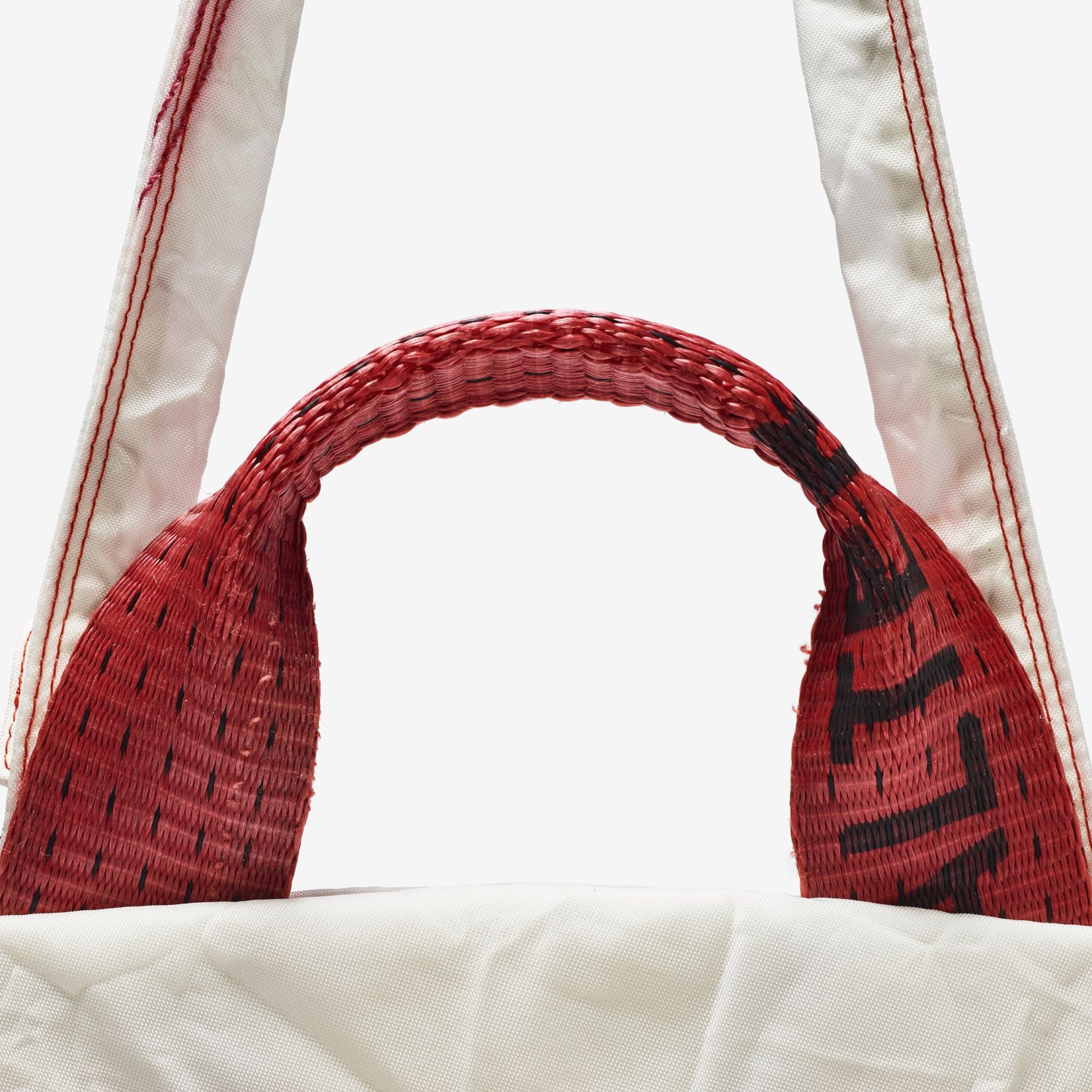 ImageFreitag Airbags F700 Arrow Closeup Olivernanzig Rgb 05