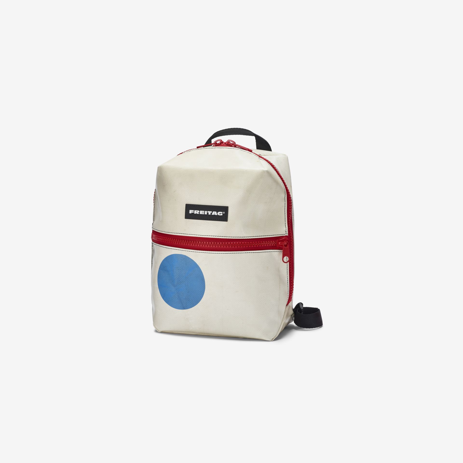 ImageF44 WALTER Single02 OliverNanzig RGB HighRes