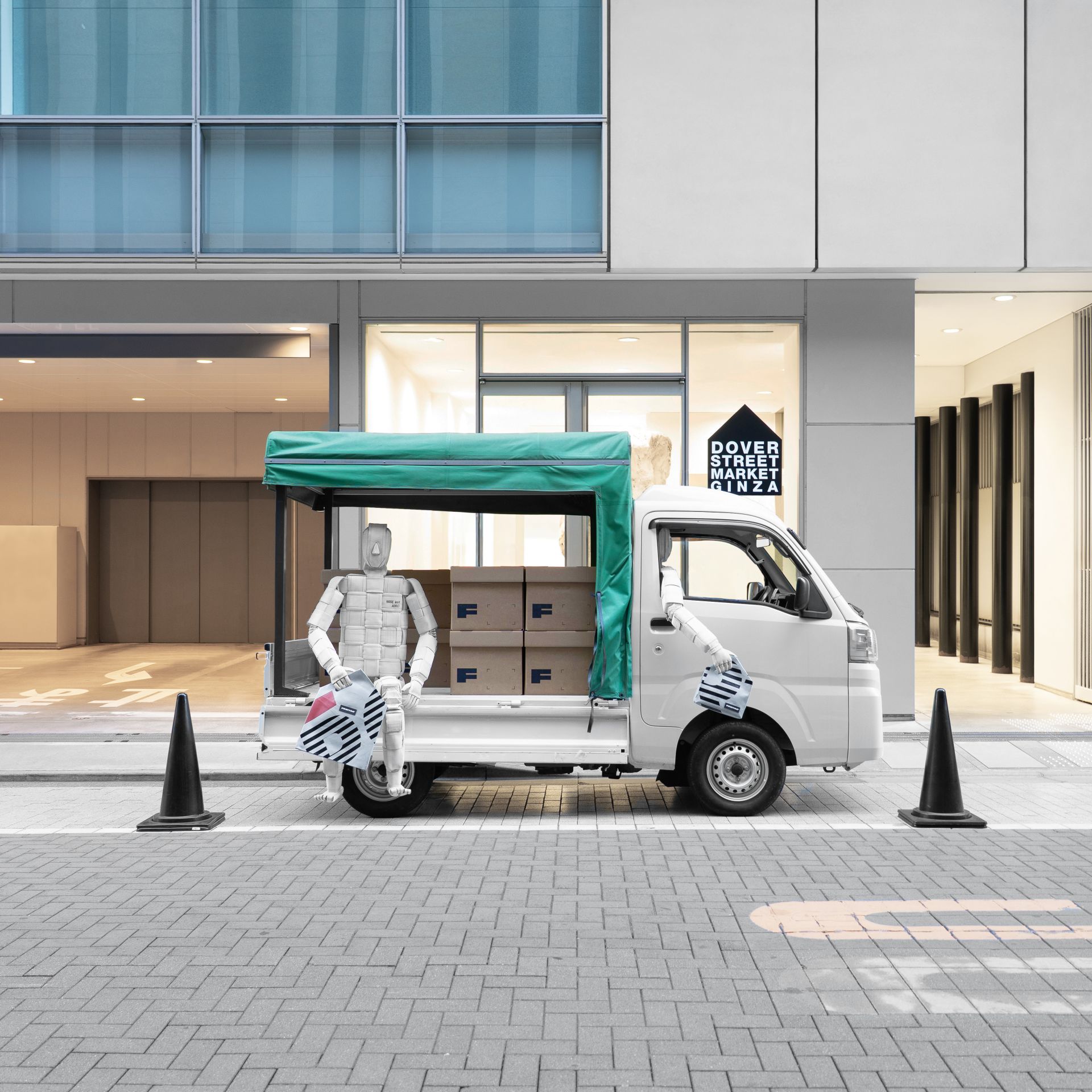 ImageFREITAG DSM Store F735 F736 Landscape