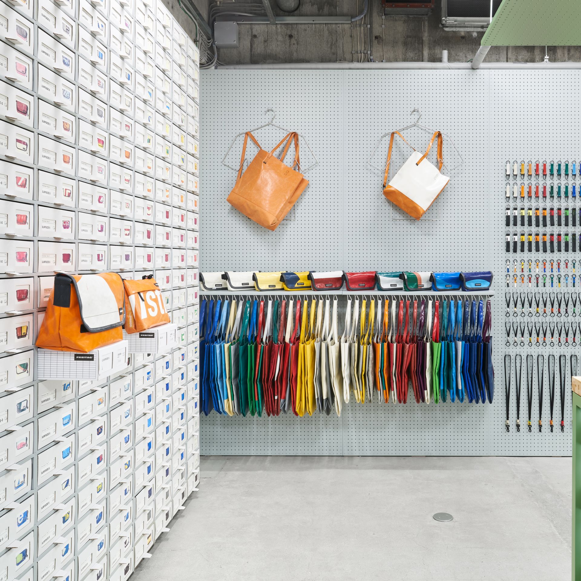 ImageFreitag-store-osaka-4-daiciano-rgb-highres