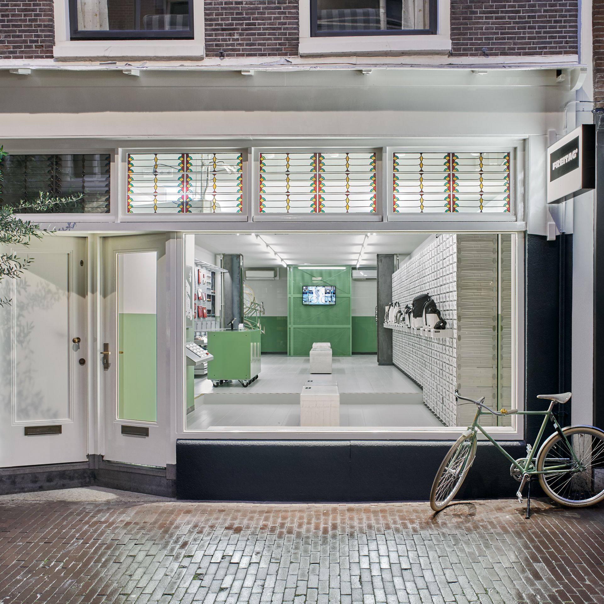 ImageFreitag-store-amsterdam-nicolasdietzel-highres-11