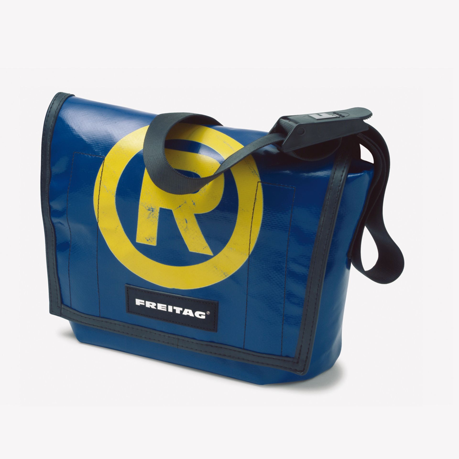 Messenger bags and other bags designed for biking | FREITAG Messenger bags and other bags designed for biking | FREITAG