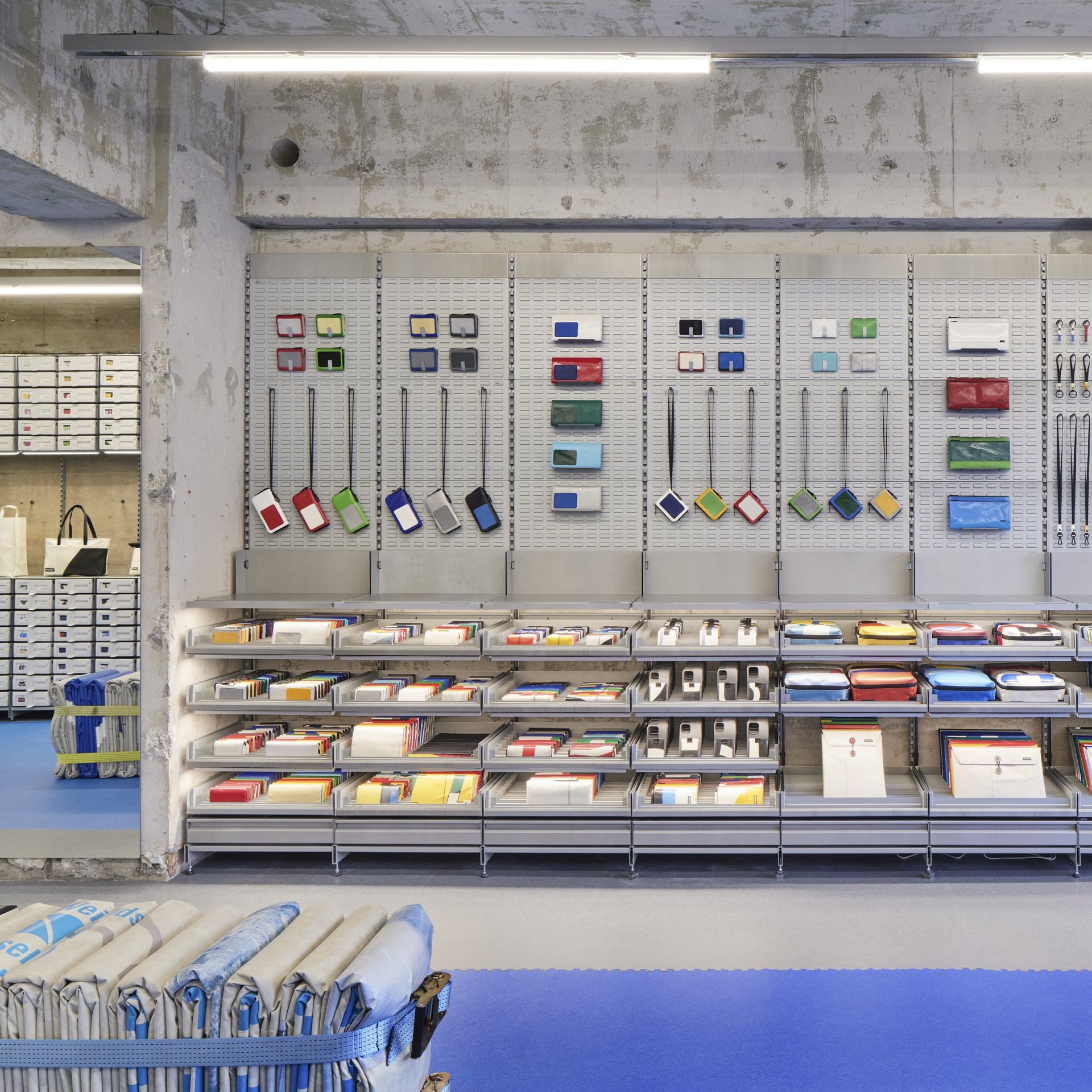 ImageFreitag Store Shibuya Daiciano Highres 07 (1)