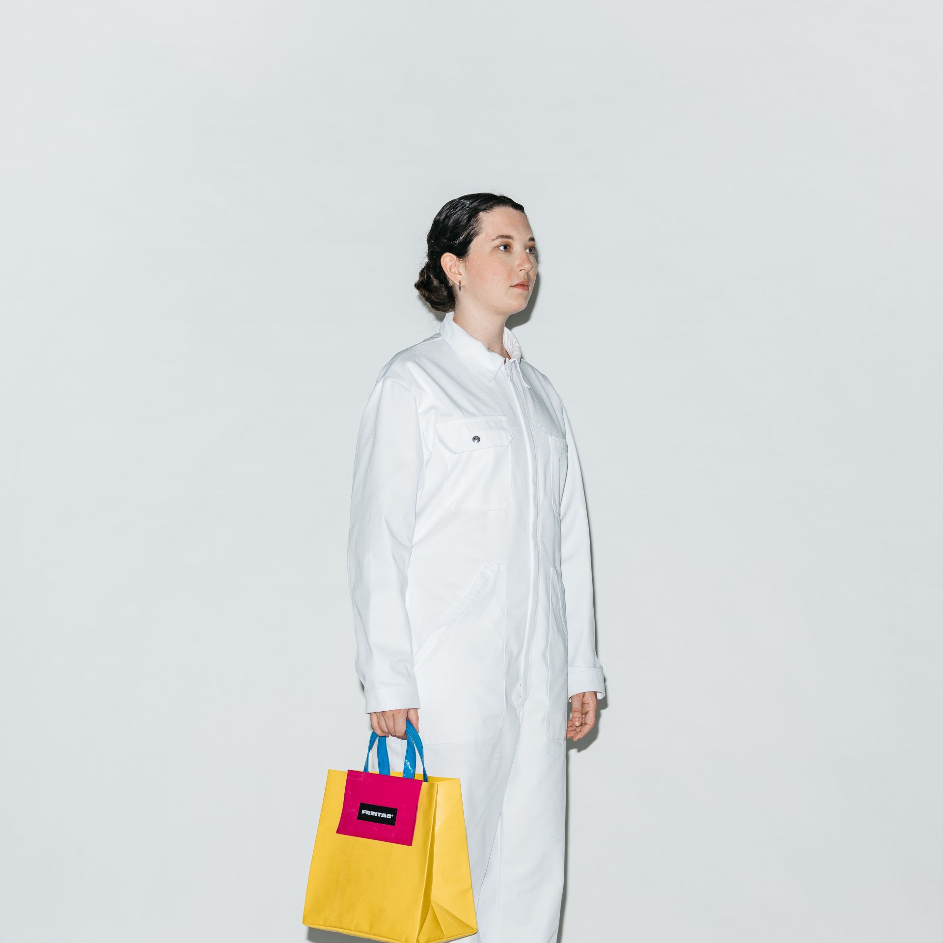 ImageFREITAG Yourself Station F740 Sonny FullBody PhilipFrohwein HighRes RGB