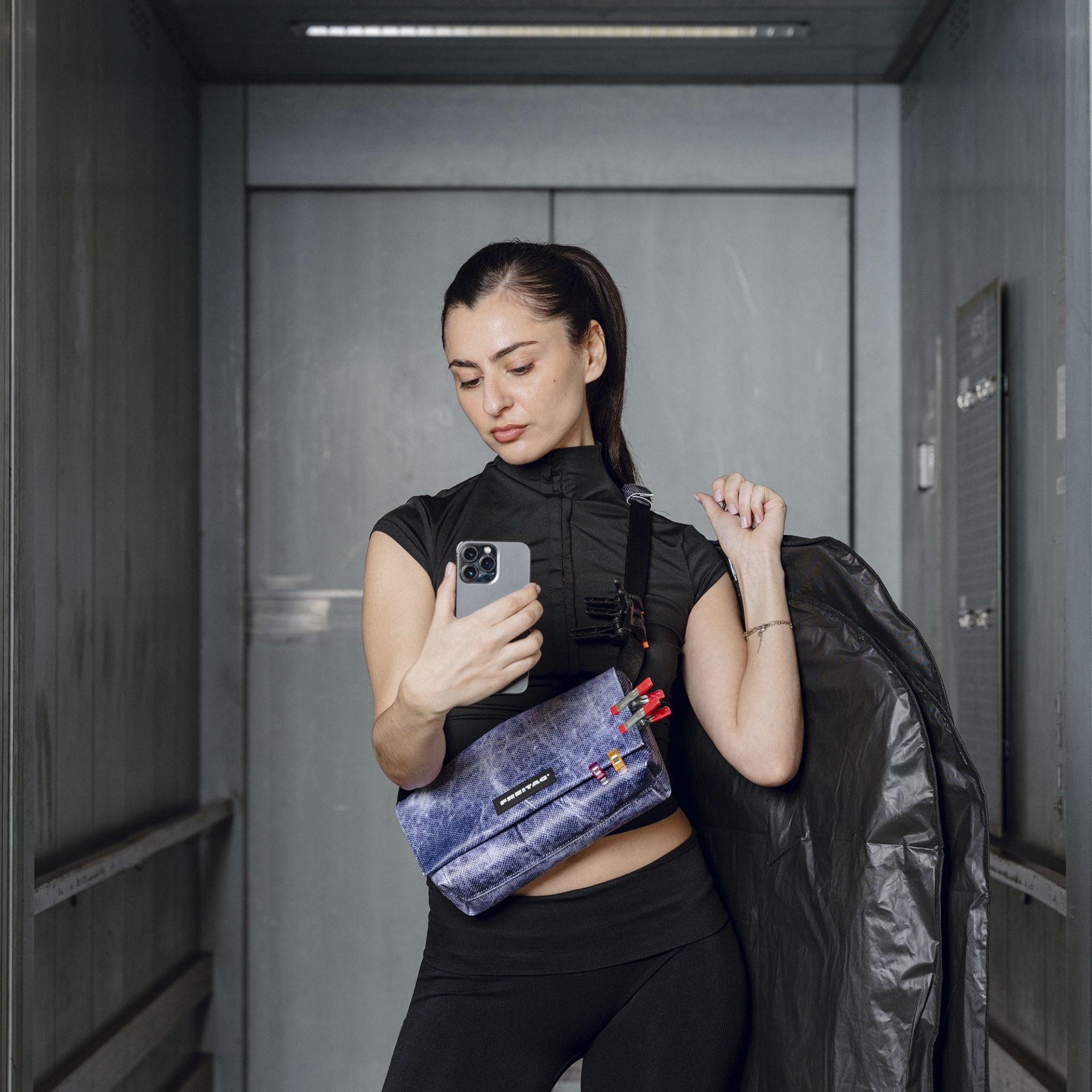 ImageFREITAG F171 LAURA SelinaSeibel HighRes RGB 21