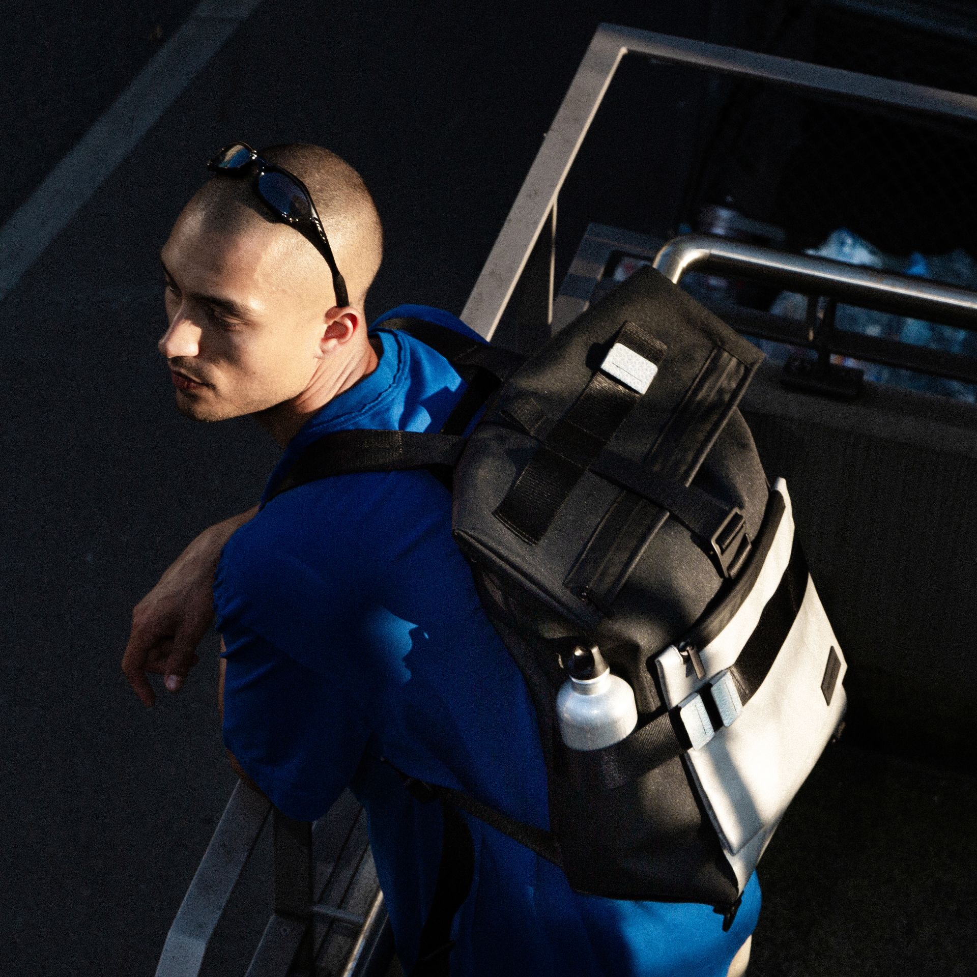 ImageFREITAG ReflectedBags F691 GLEASON EliasBoetticher Highres 07