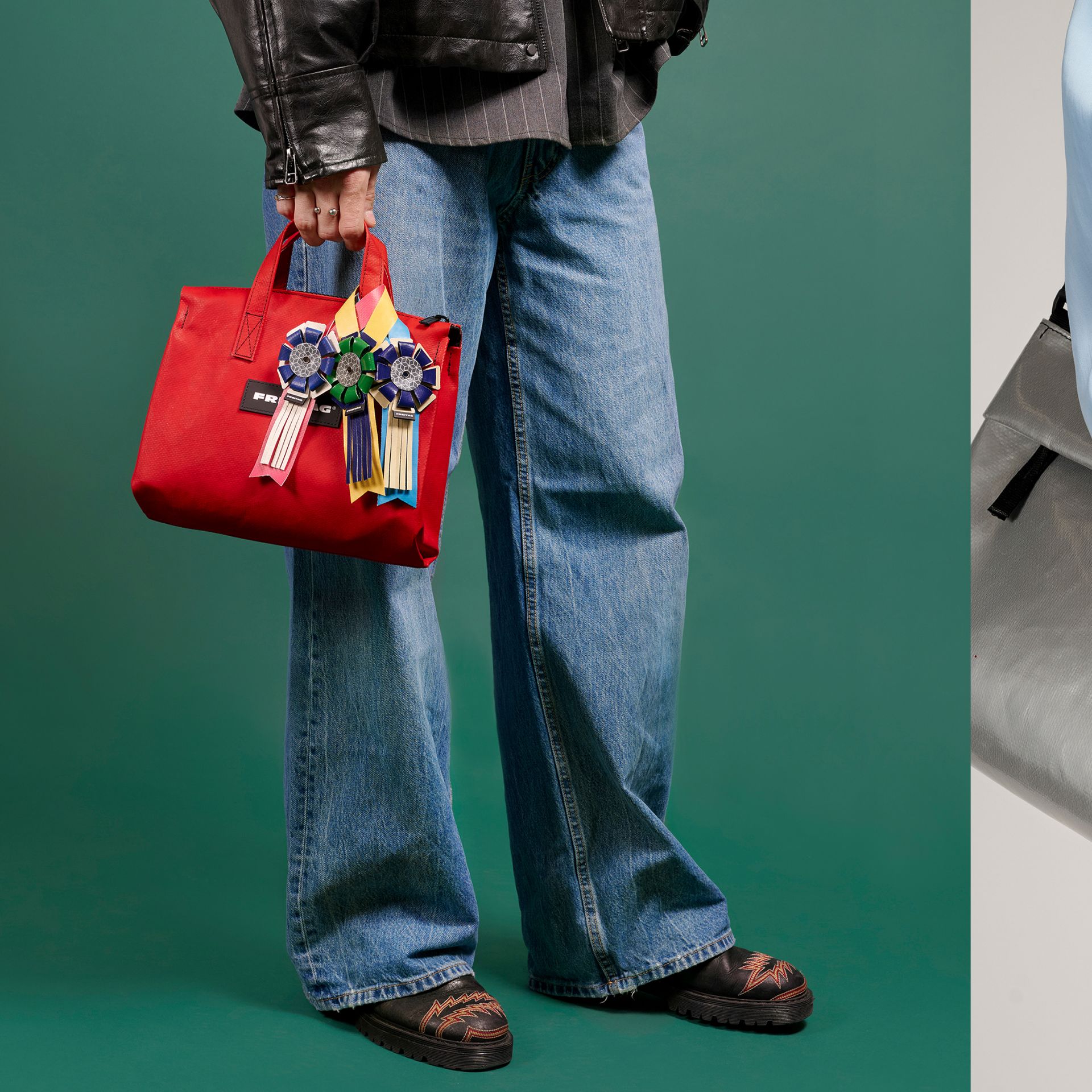 ImageF214 HORSE F215 RIBBON CHARMS Web JohannaBommer RGB 03