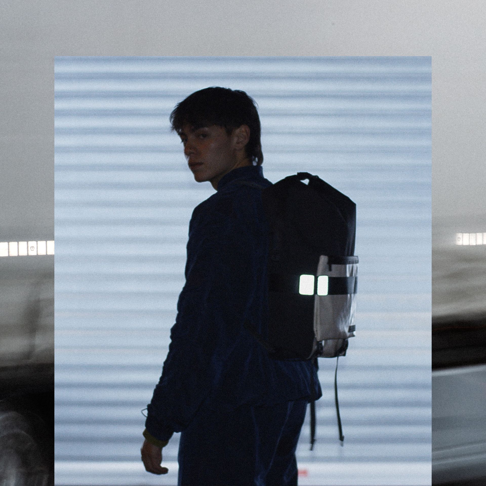 ImageREFLECTED-BAGS Collagen SoMe 4-3 3-45