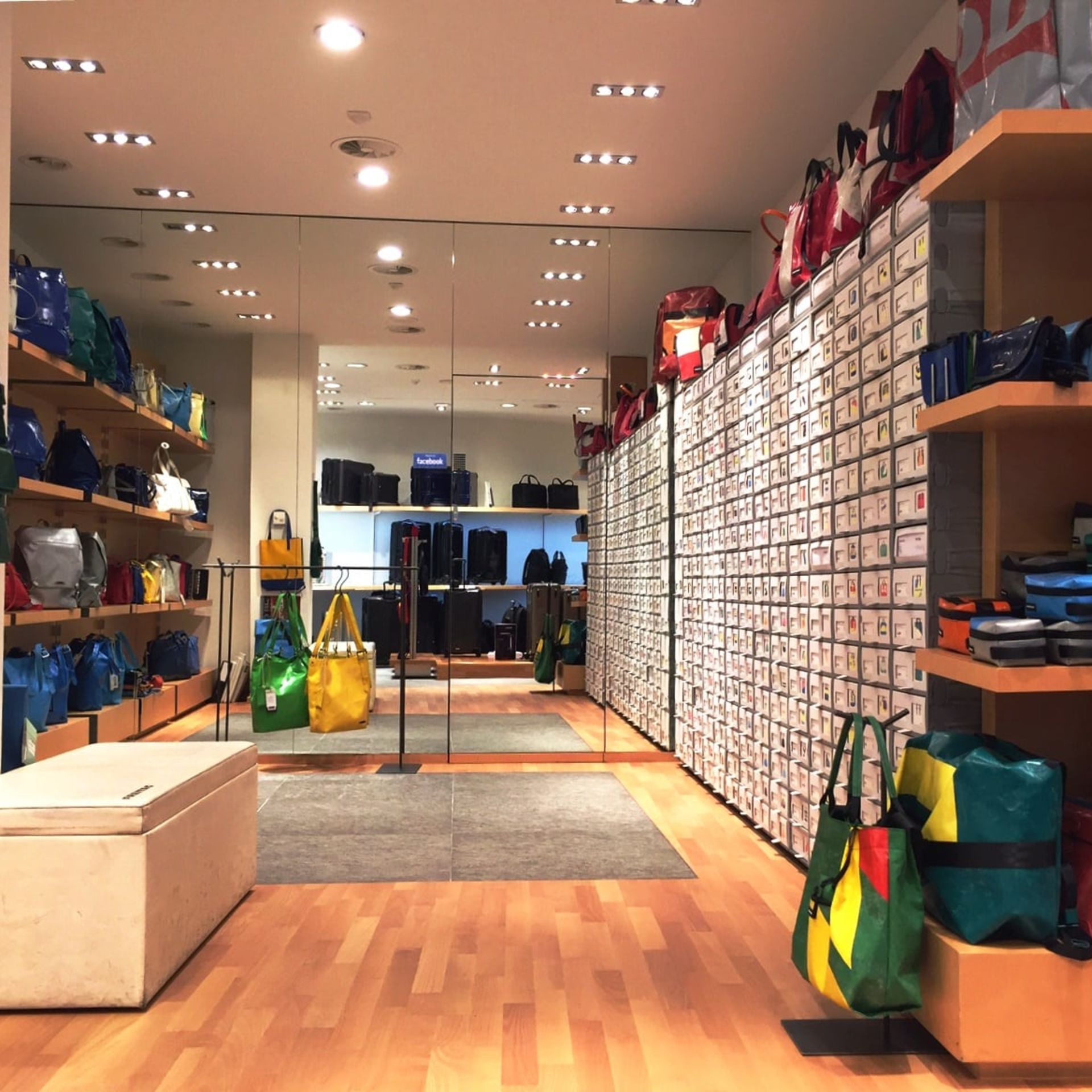 Poggioli Pelletteria Snc.