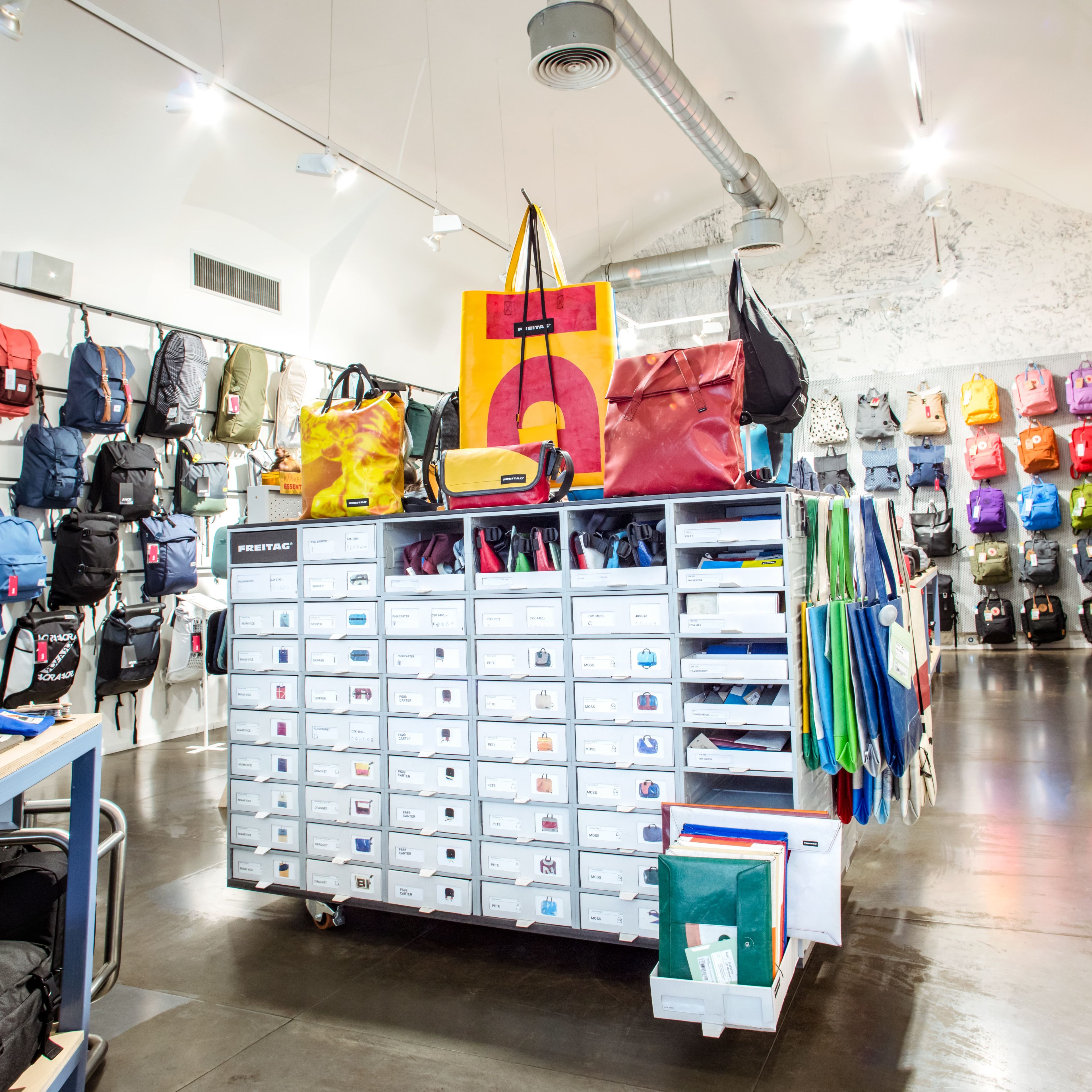 FREITAG-F-Dealer Freshlabels Flagship Store