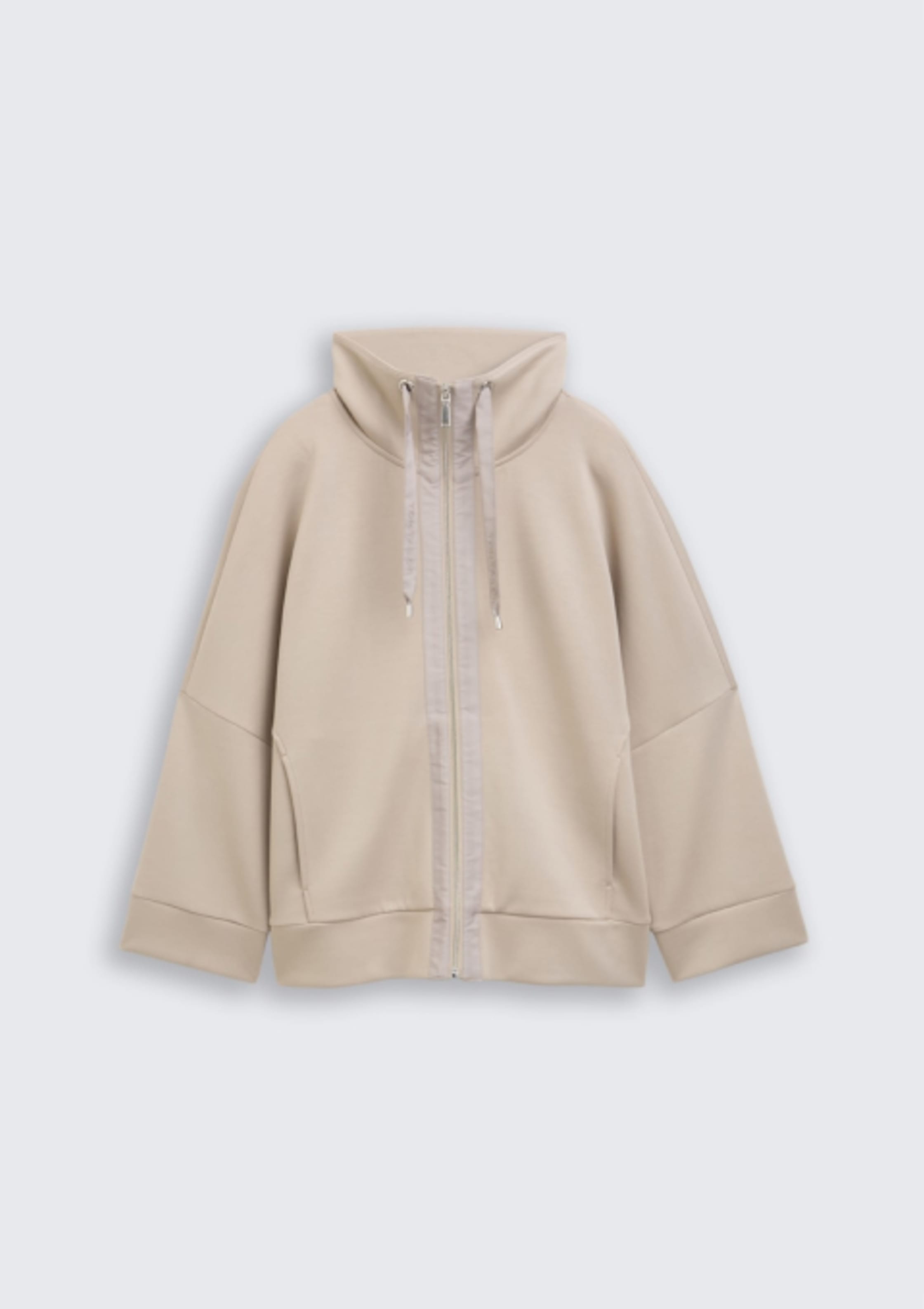 SWEATSHIRTS