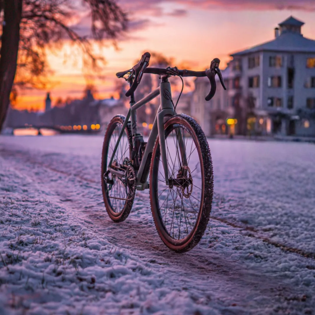 Gravelbike im Winter in der Stadt