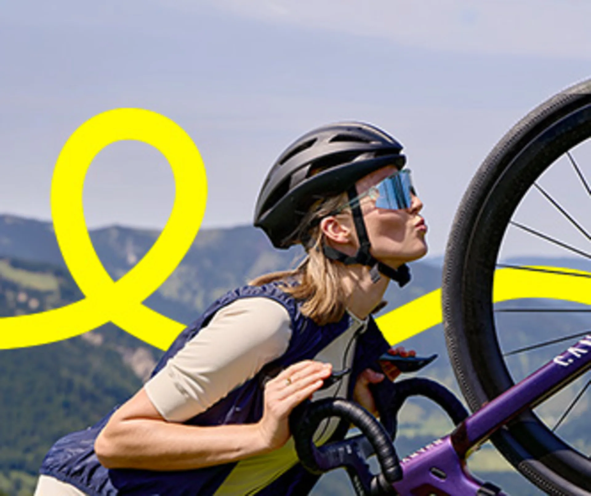 Frau mit Gravelbike