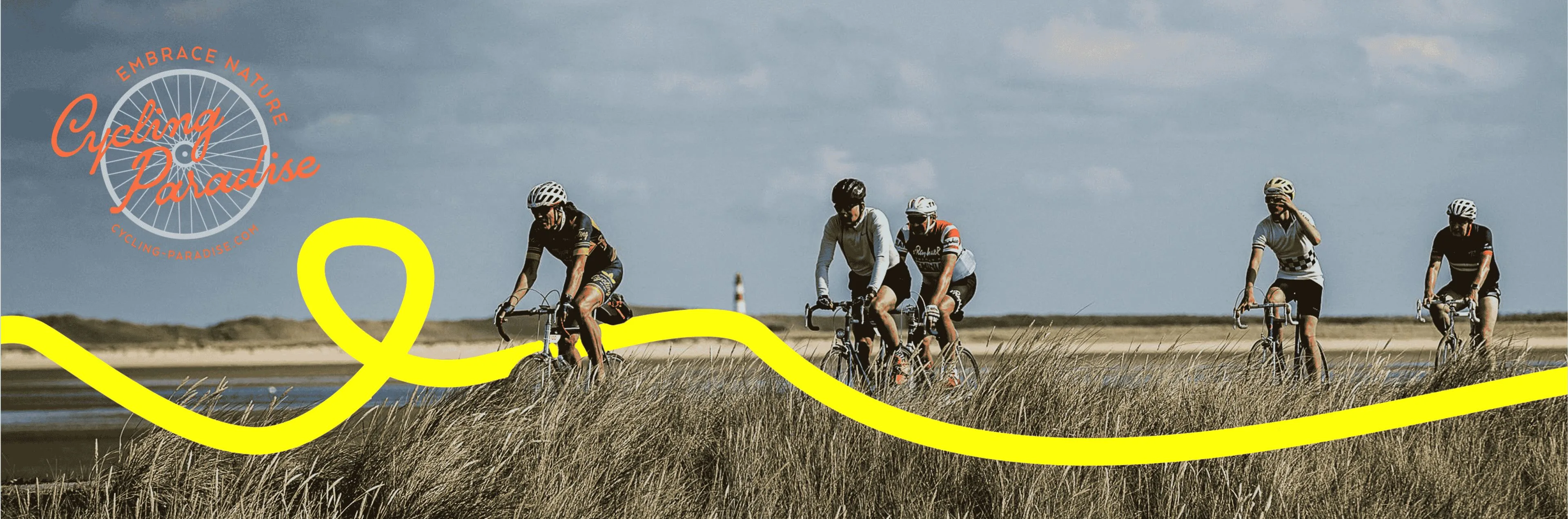 Radgruppe auf Sylt in den Dünen