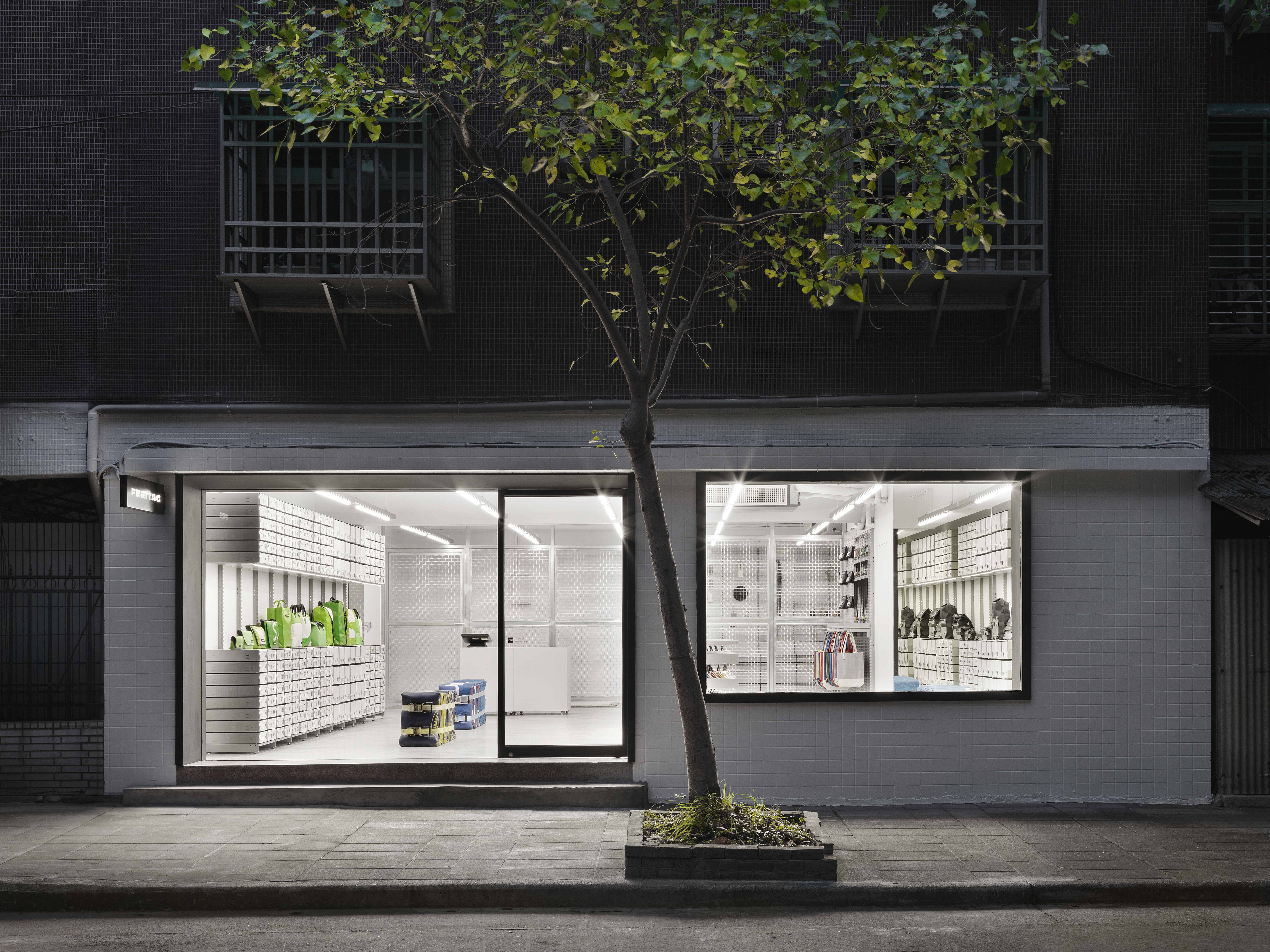 FREITAG TAIPEI BY FUJIN TREE 台北限定 ケーキバッグ fnpjngeklzy8pngalvxt.jpg