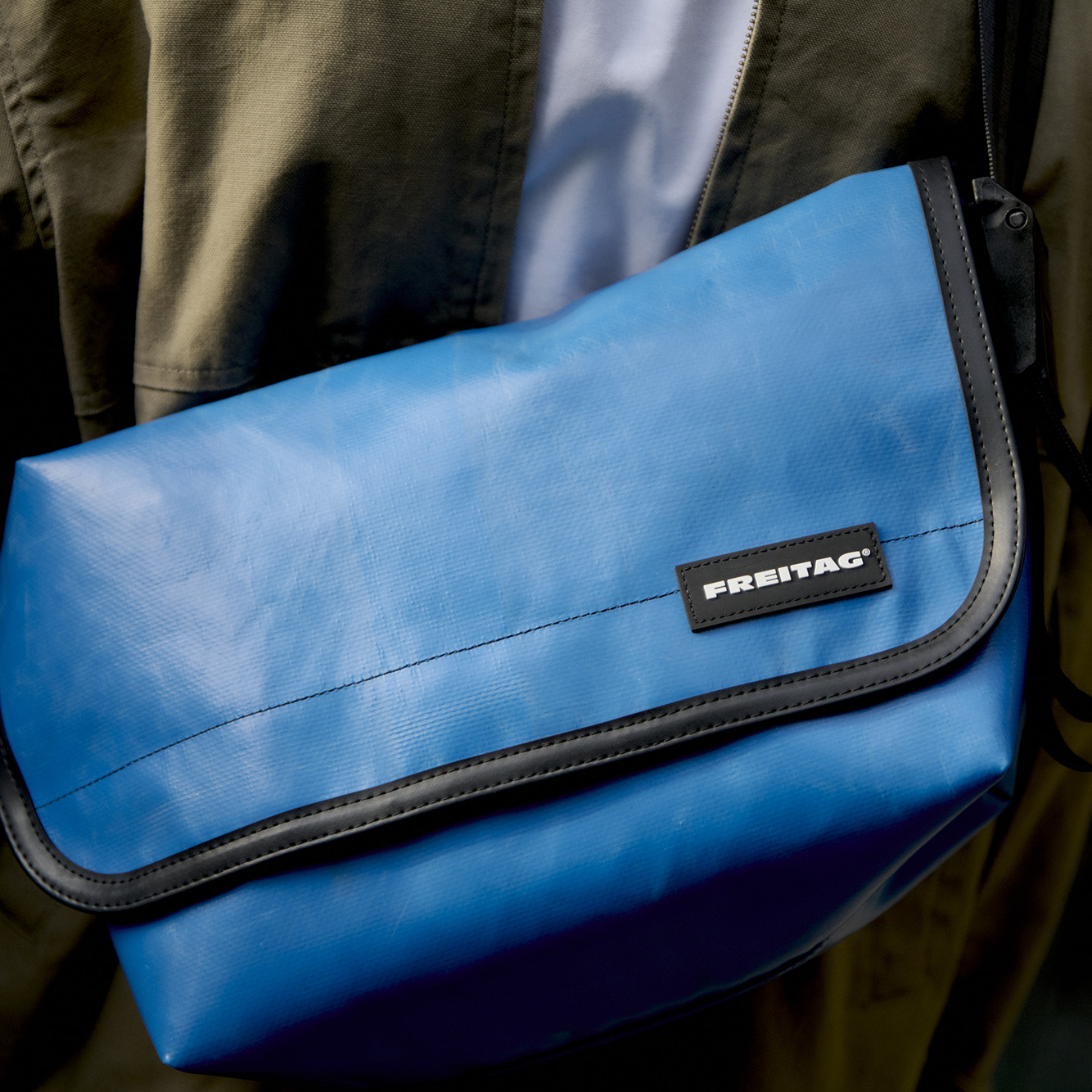 Welcome Back F42 SURFSIDE 6 | FREITAG