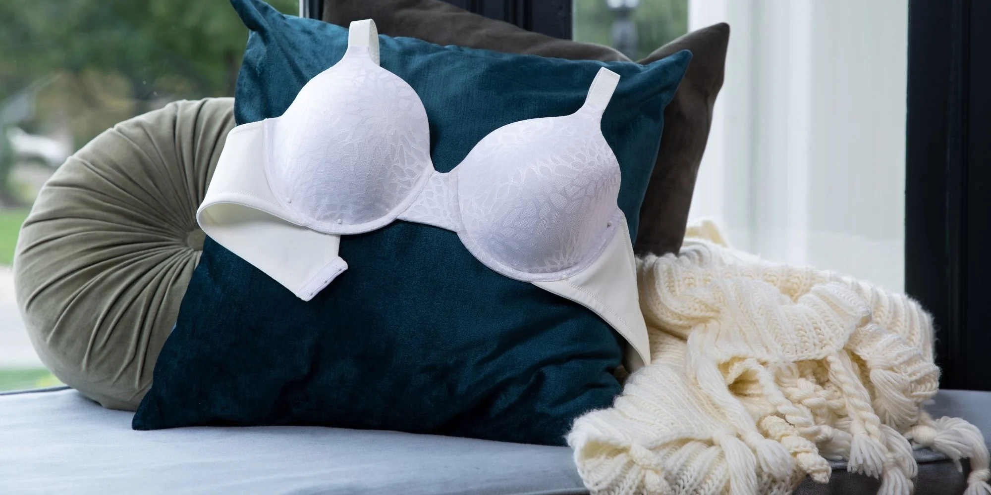 models wearing illumination bra and panty collection