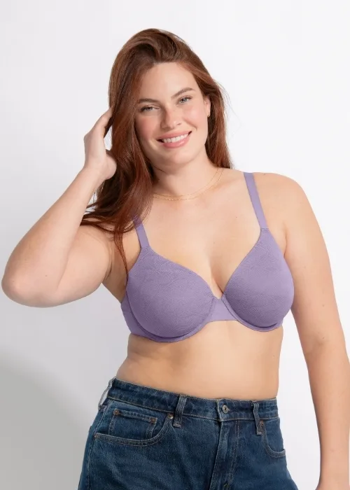 model wearing the breathable luxe underwire bra