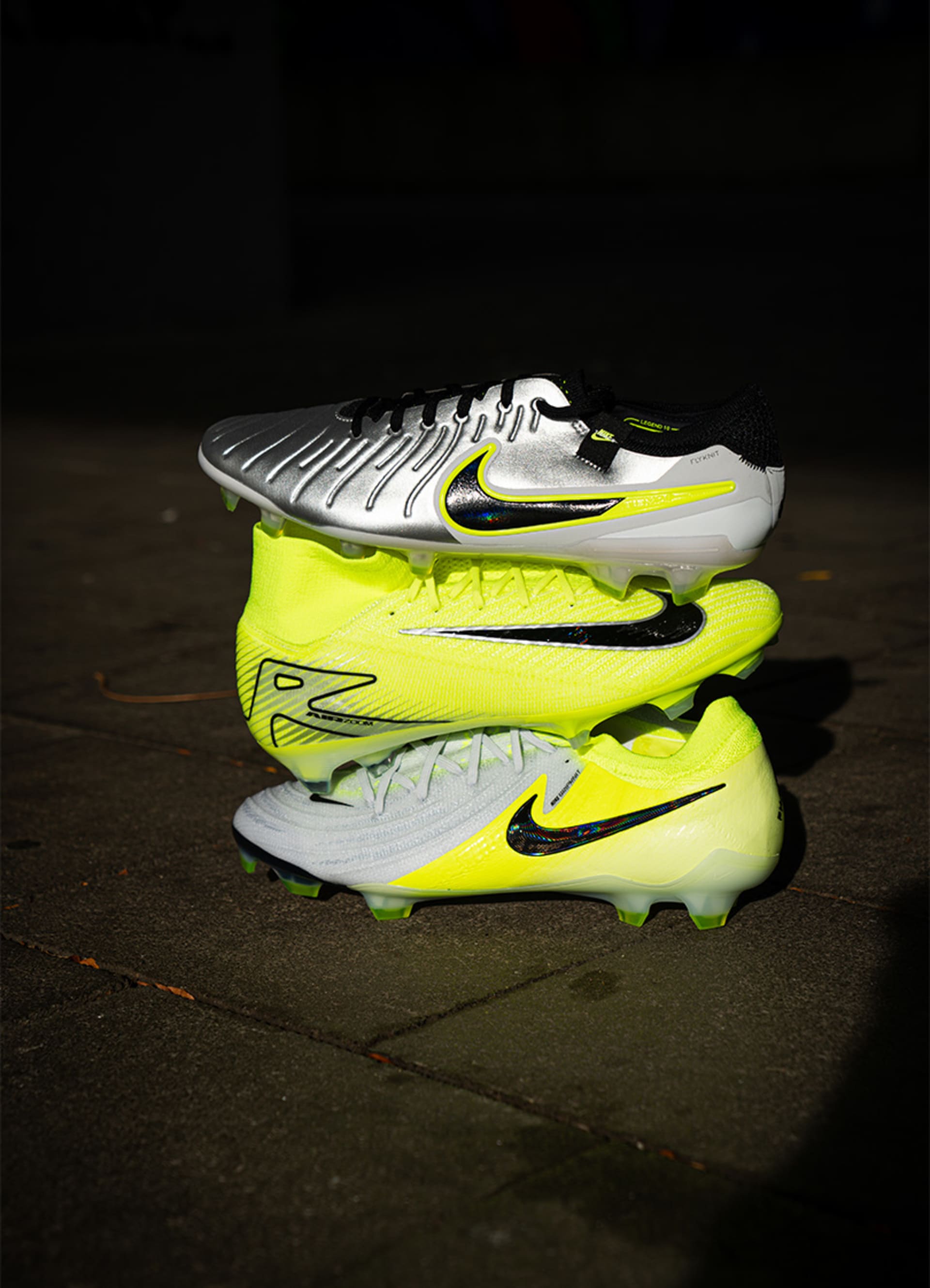 Nike Mad Voltage Pack