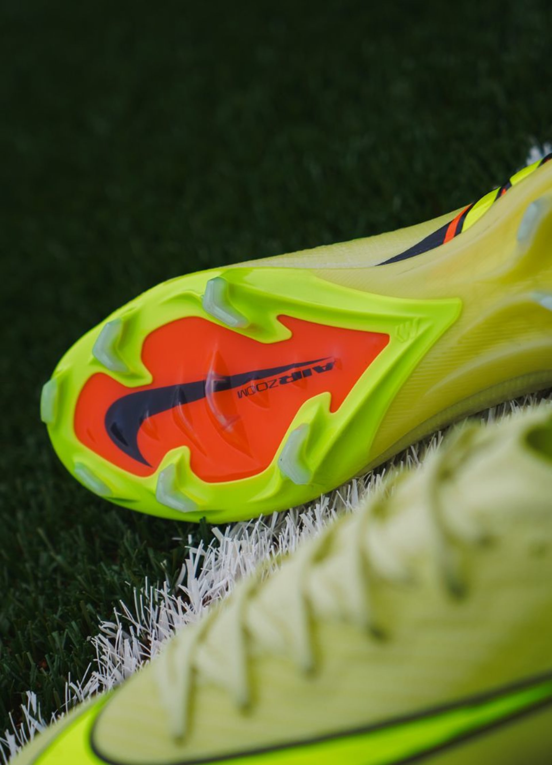 Nike Max Voltage Pack.