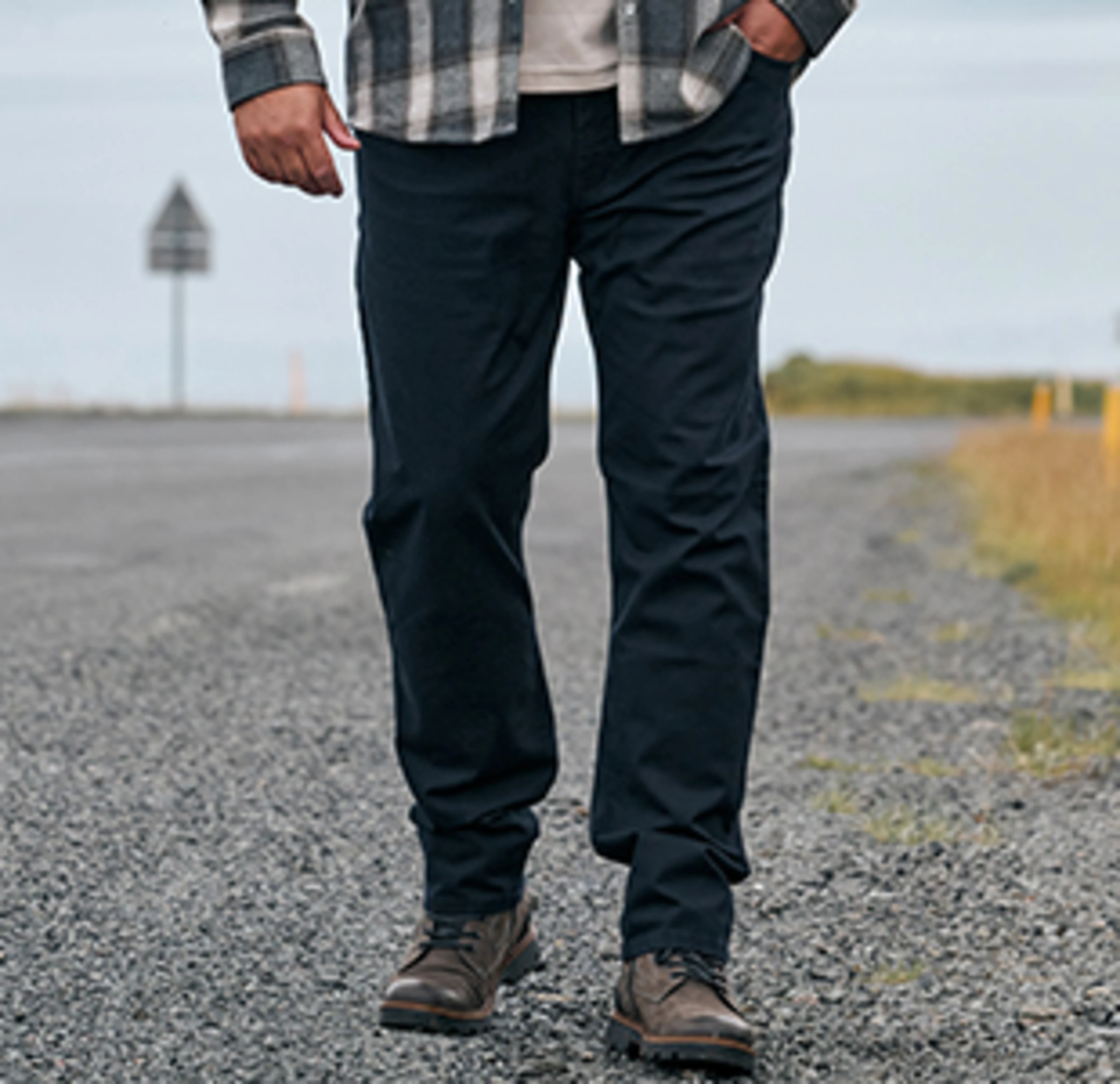 JEANS & CHINOS